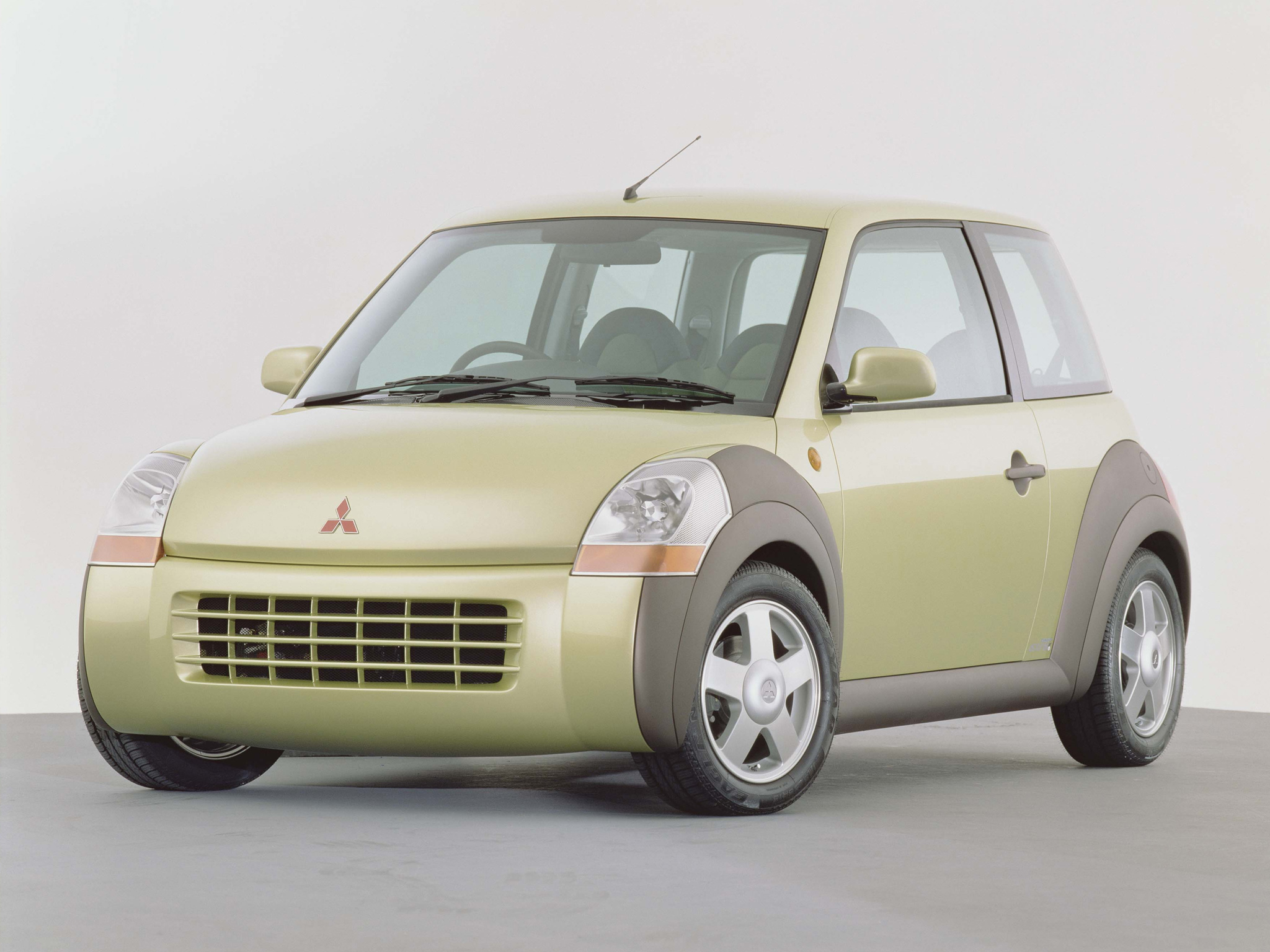 Mitsubishi SUW Compact, 1999