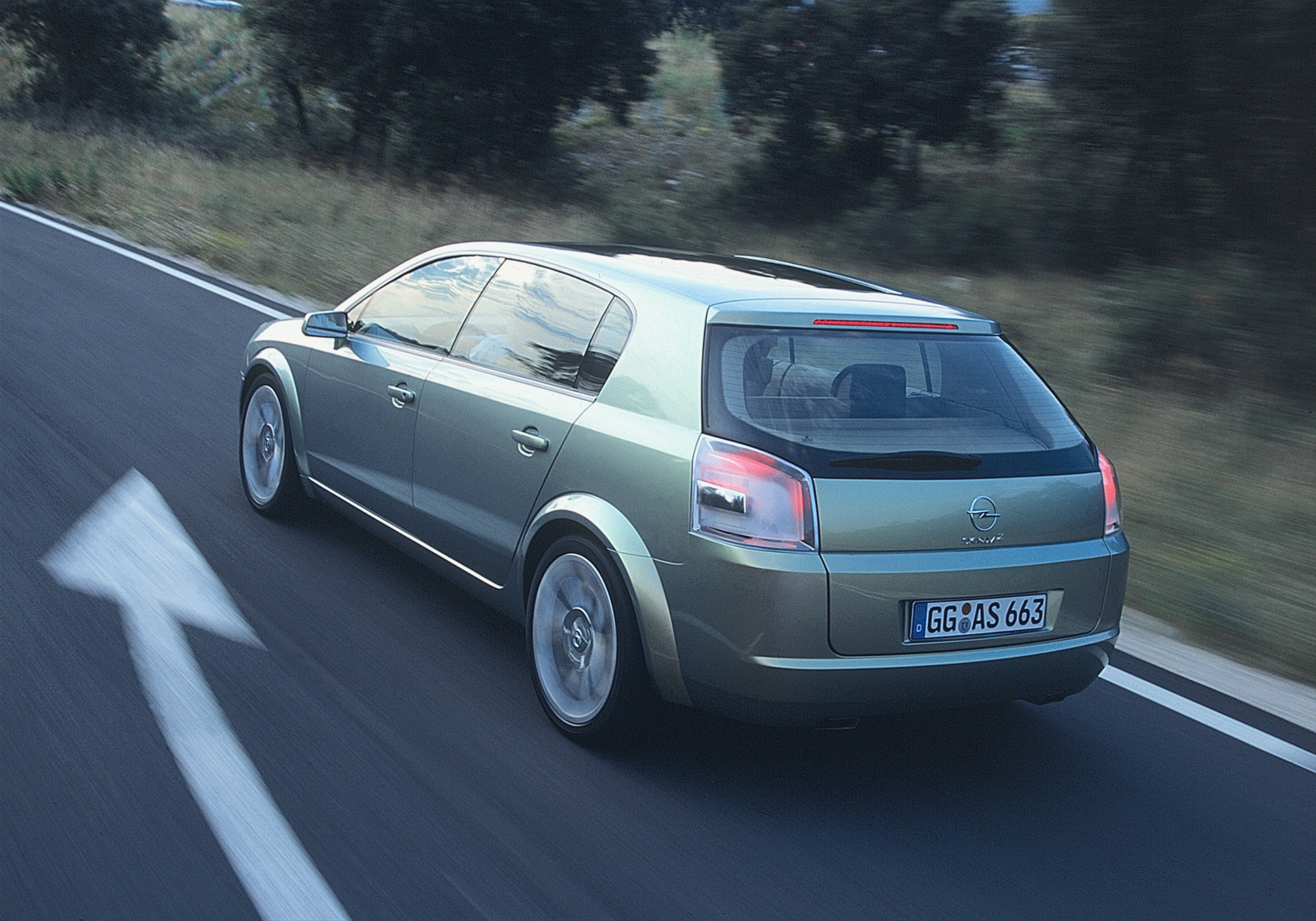 Opel Signum<sup>2</sup> Concept, 2001
