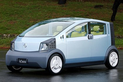 Nissan ideo, 2001