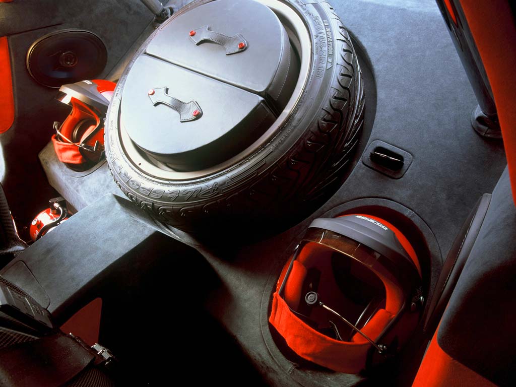 MG Xpower SV, 2002 - Interior