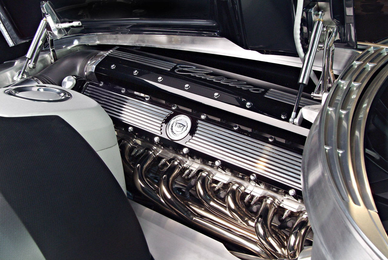 Cadillac Sixteen, 2003 – Engine