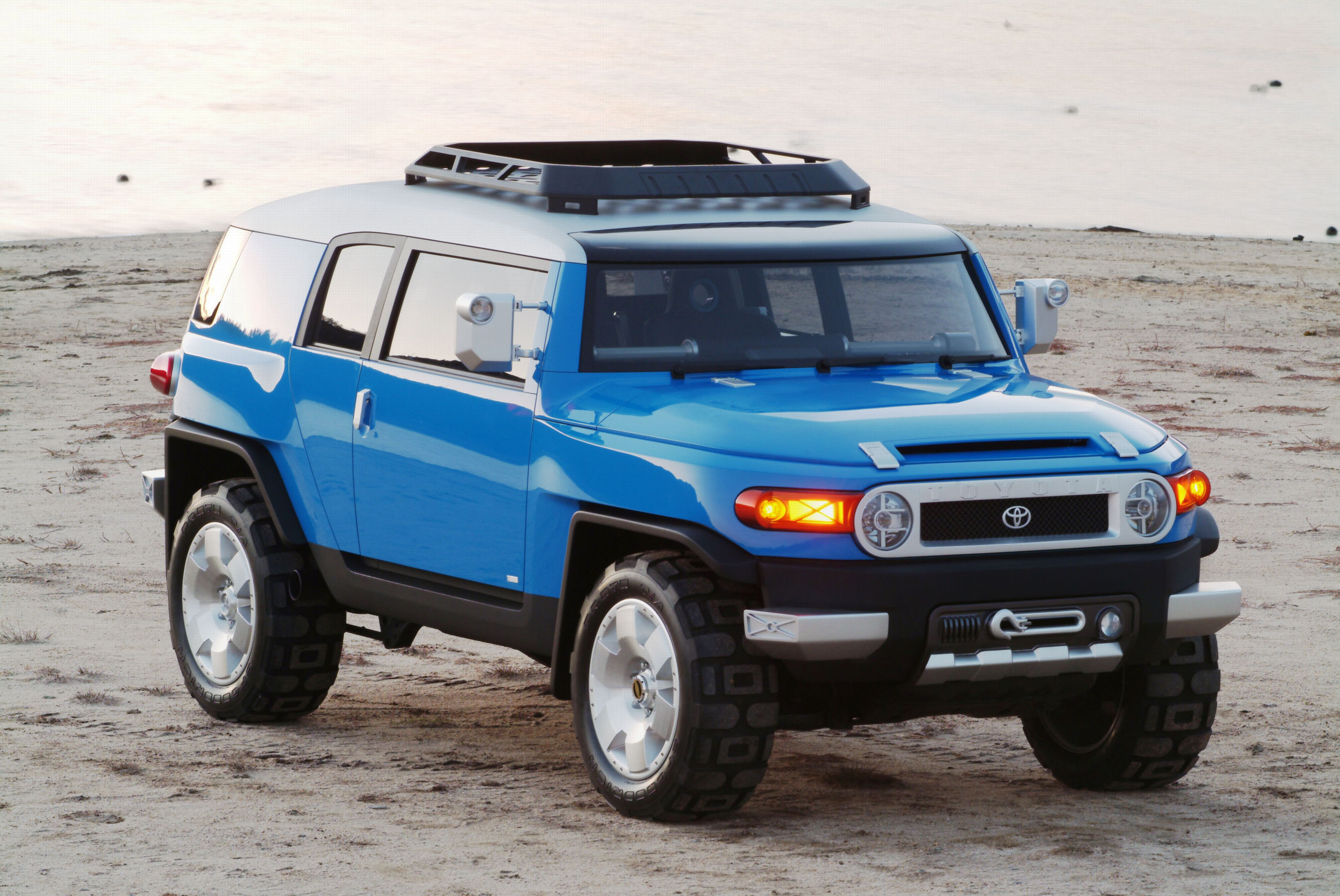 Toyota FJ Cruiser, 2003