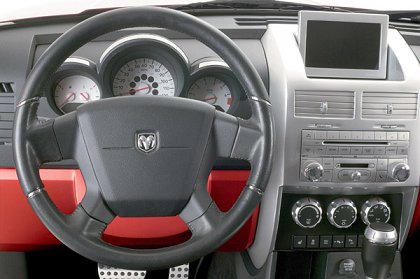 Dodge Nitro, 2005
