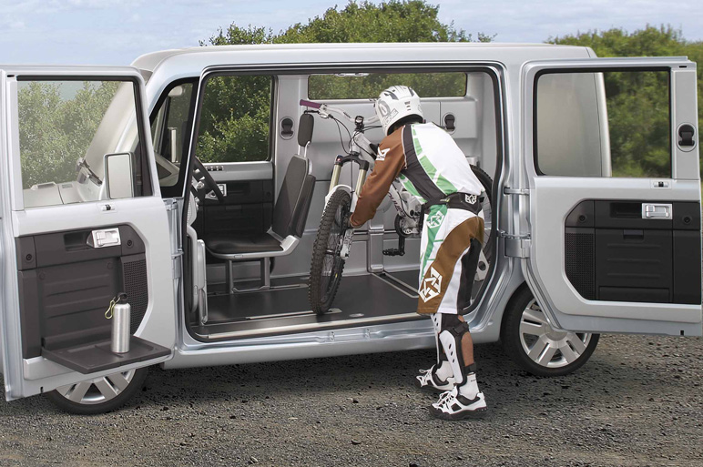 Daihatsu Deca Deca, 2009