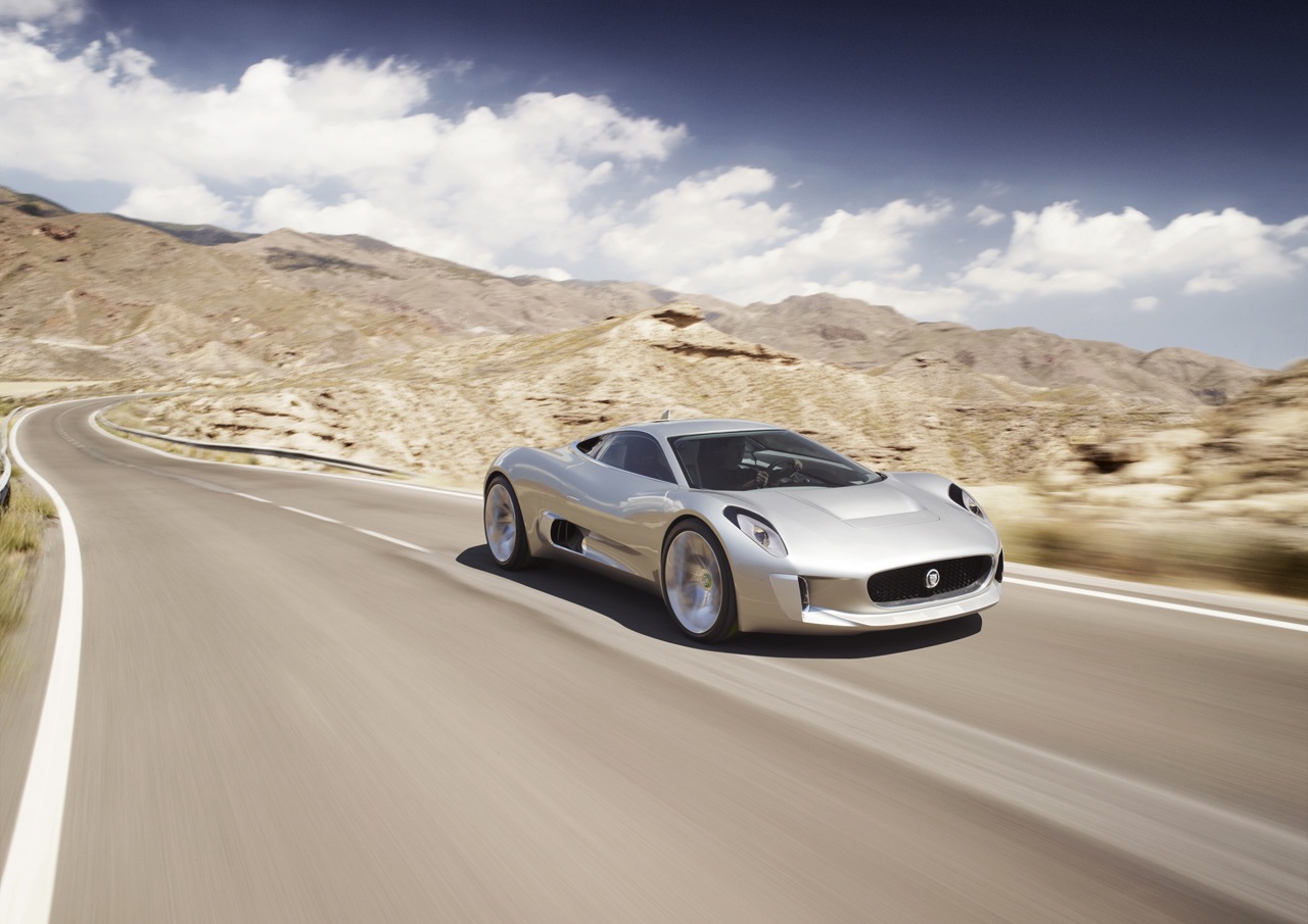Jaguar C-X75, 2010