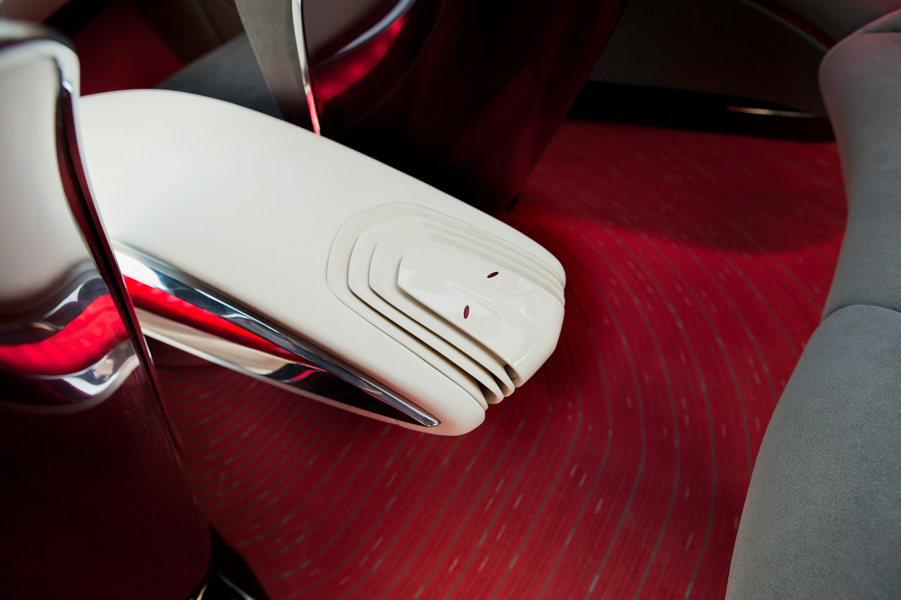 Nissan Ellure, 2010