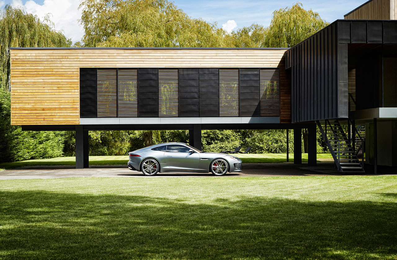 Jaguar C-X16, 2011