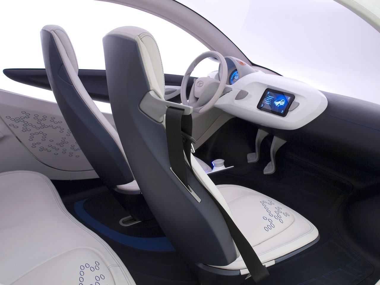 Tata Pixel, 2011