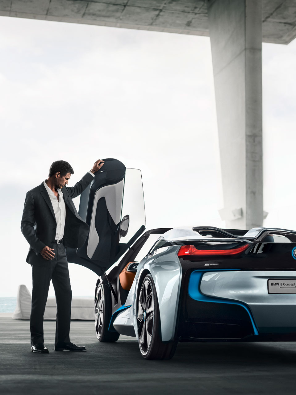 BMW i8 Spyder, 2012