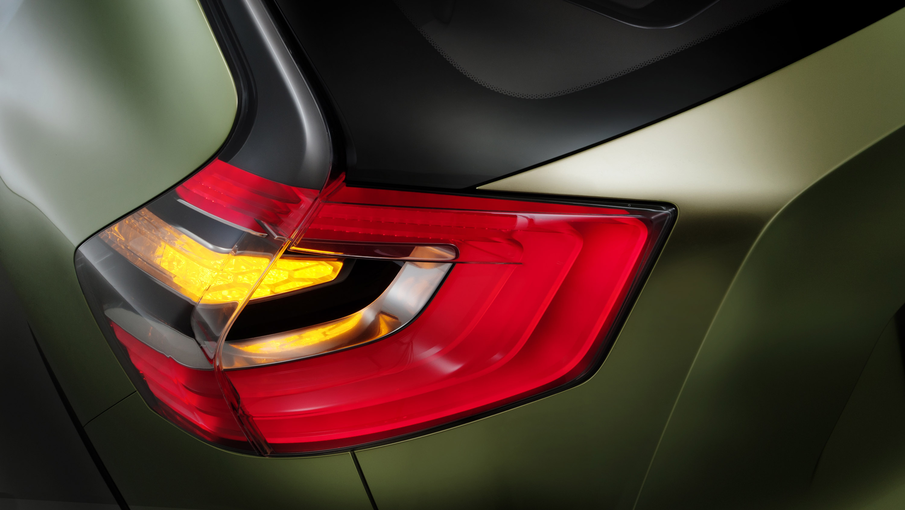 Nissan Hi-Cross, 2012