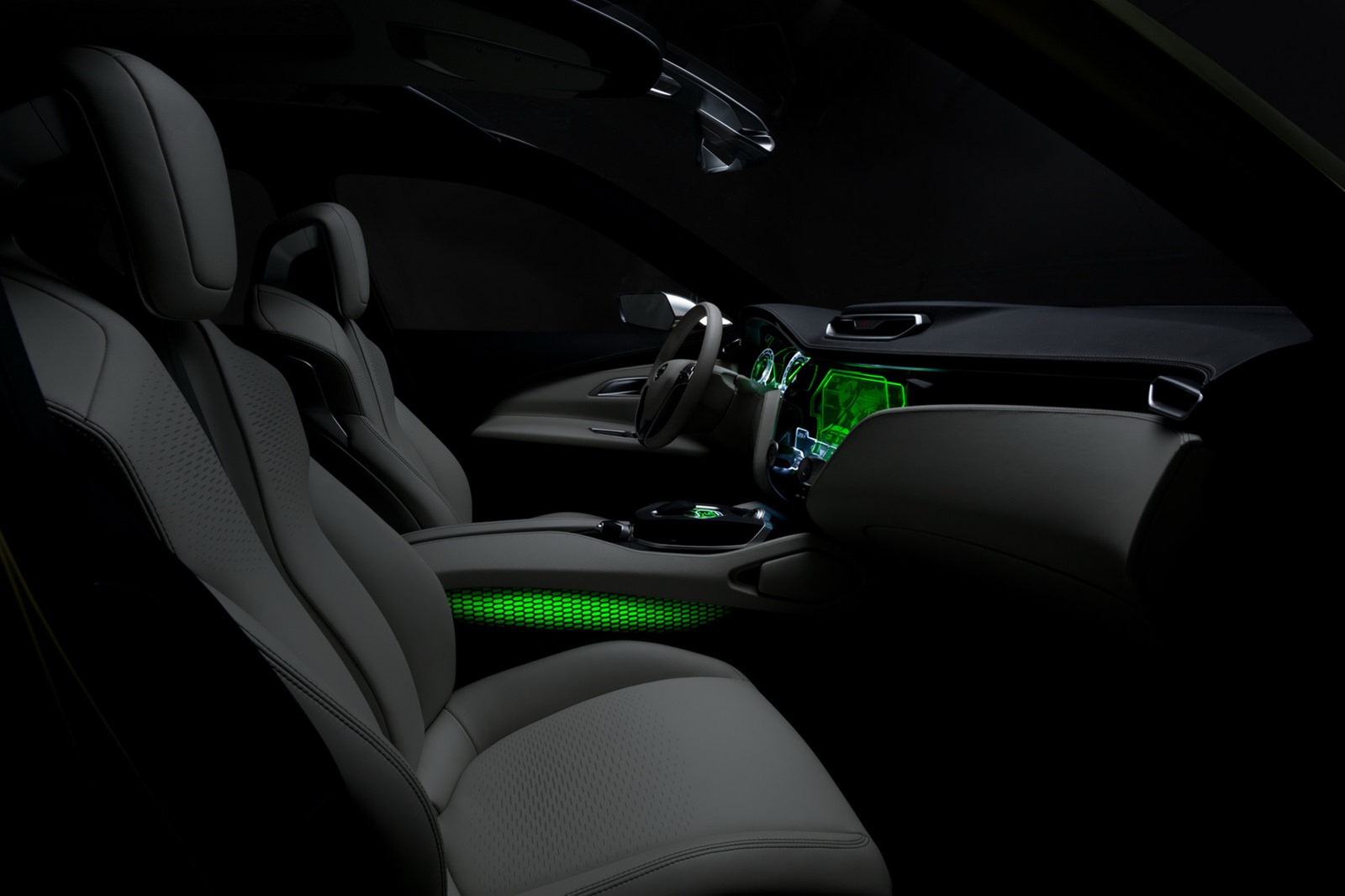 Nissan Hi-Cross, 2012