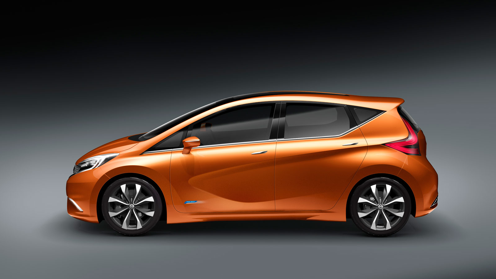 Nissan Invitation, 2012