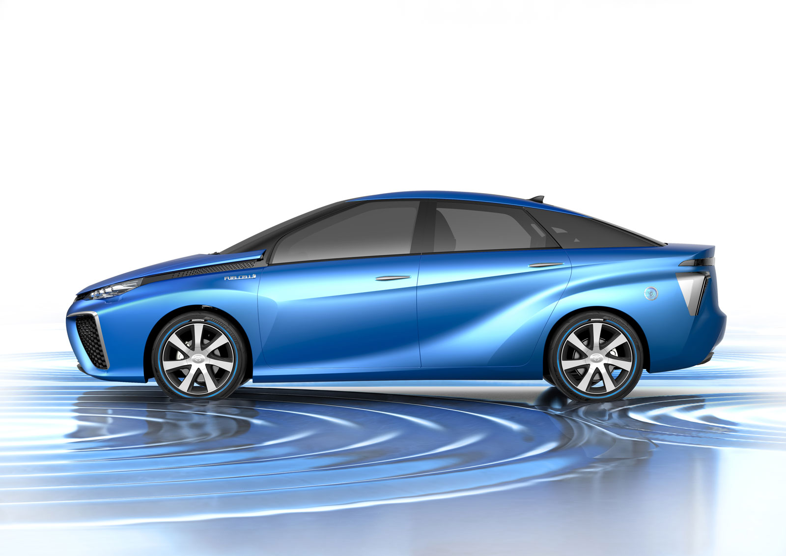 Toyota FCV Concept, 2013