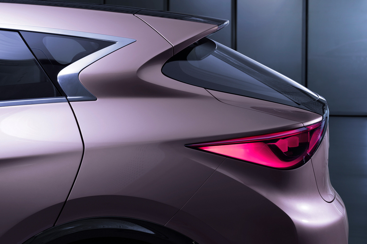 Infiniti Q30, 2013