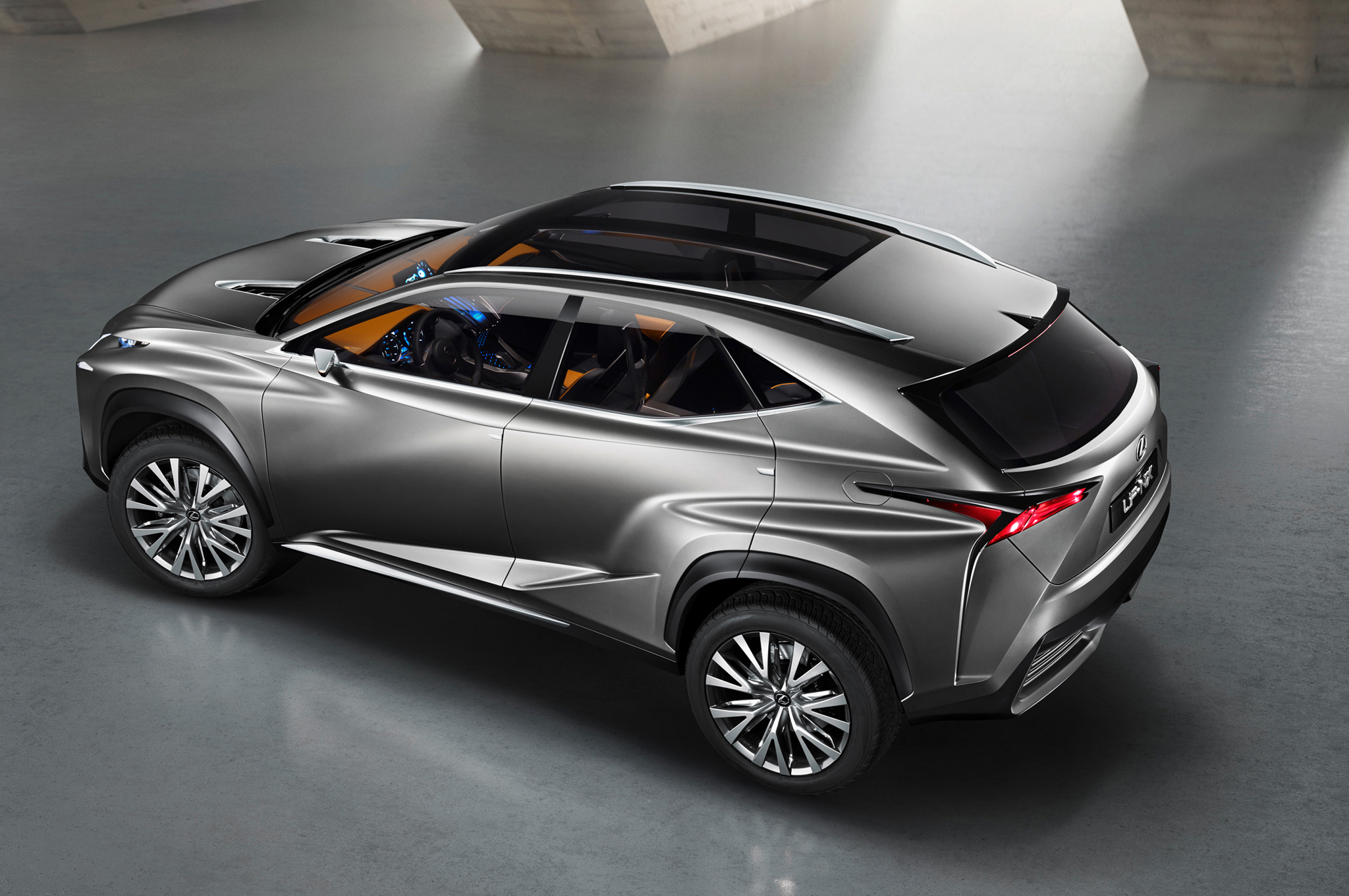 Lexus LF-NX, 2013