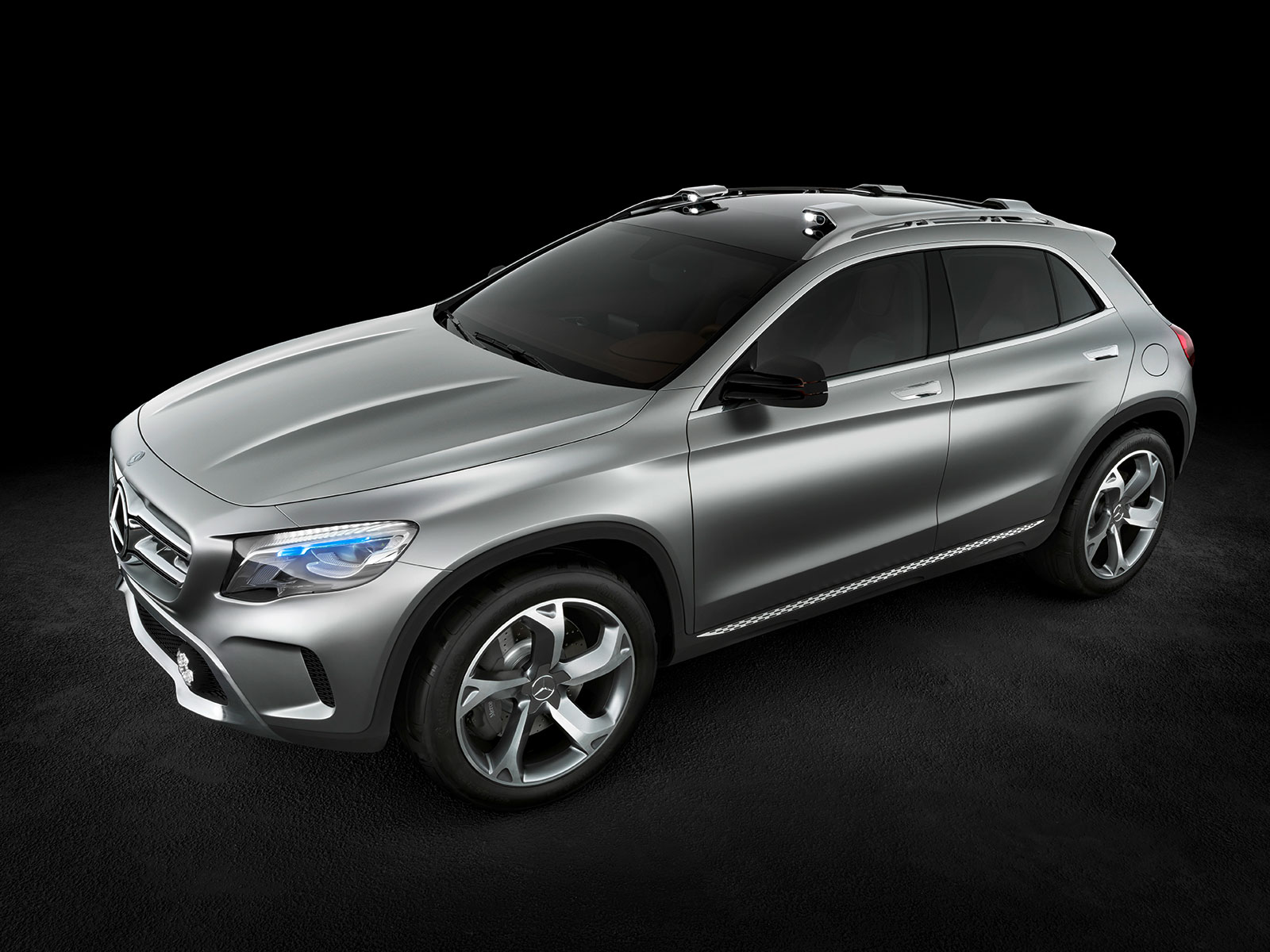 Mercedes-Benz GLA, 2013