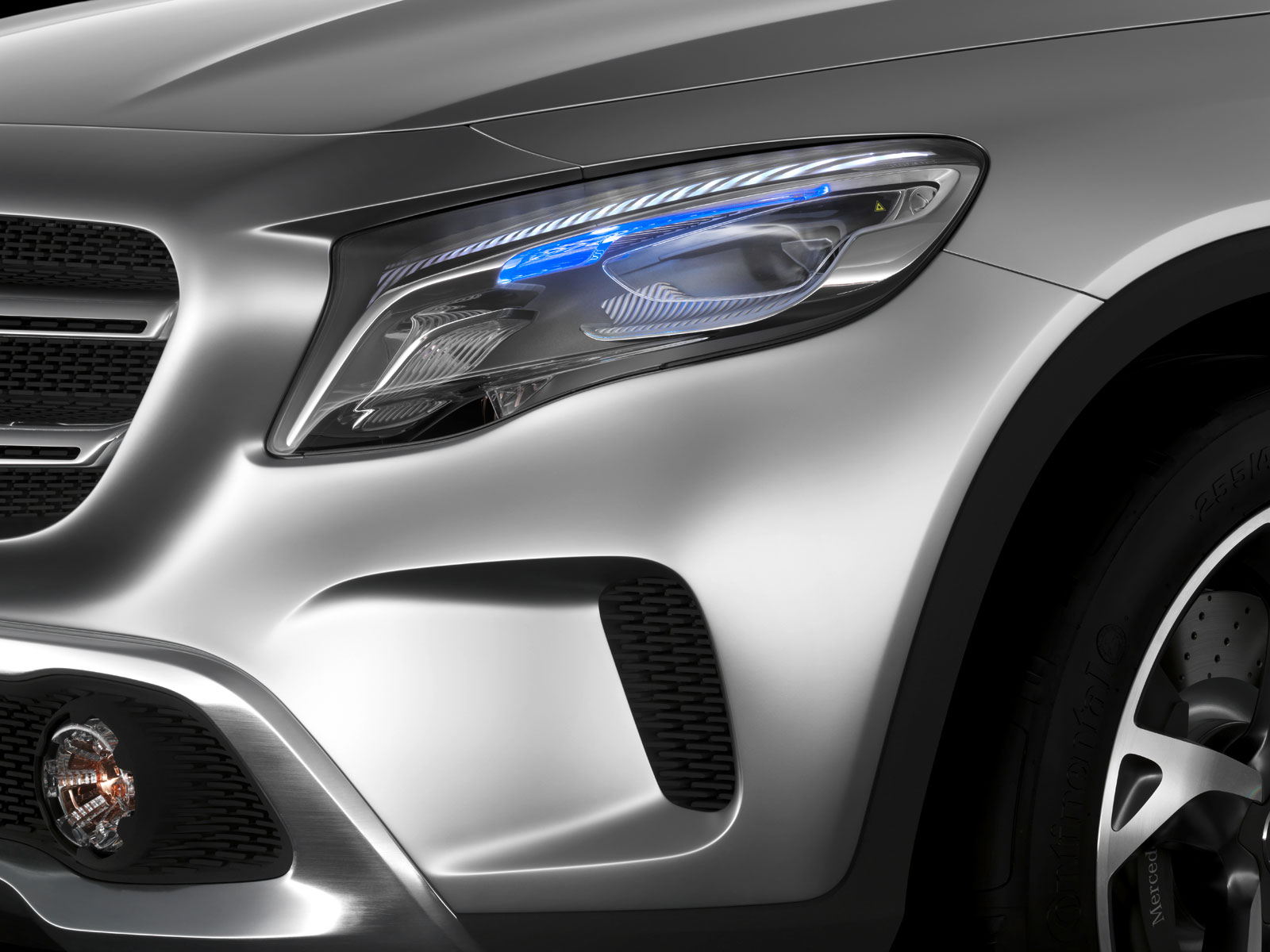 Mercedes-Benz GLA, 2013