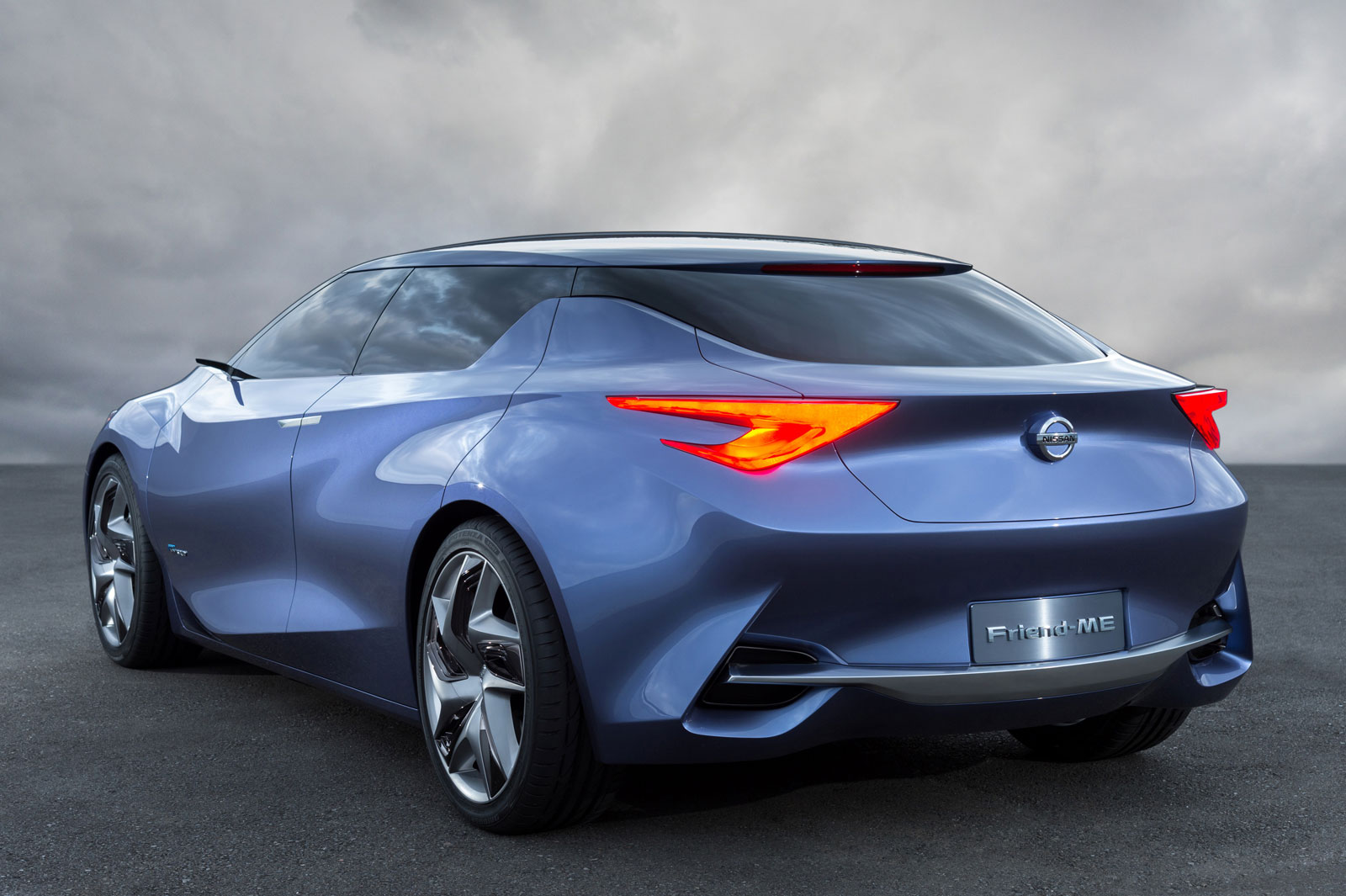 Nissan Friend-ME, 2013