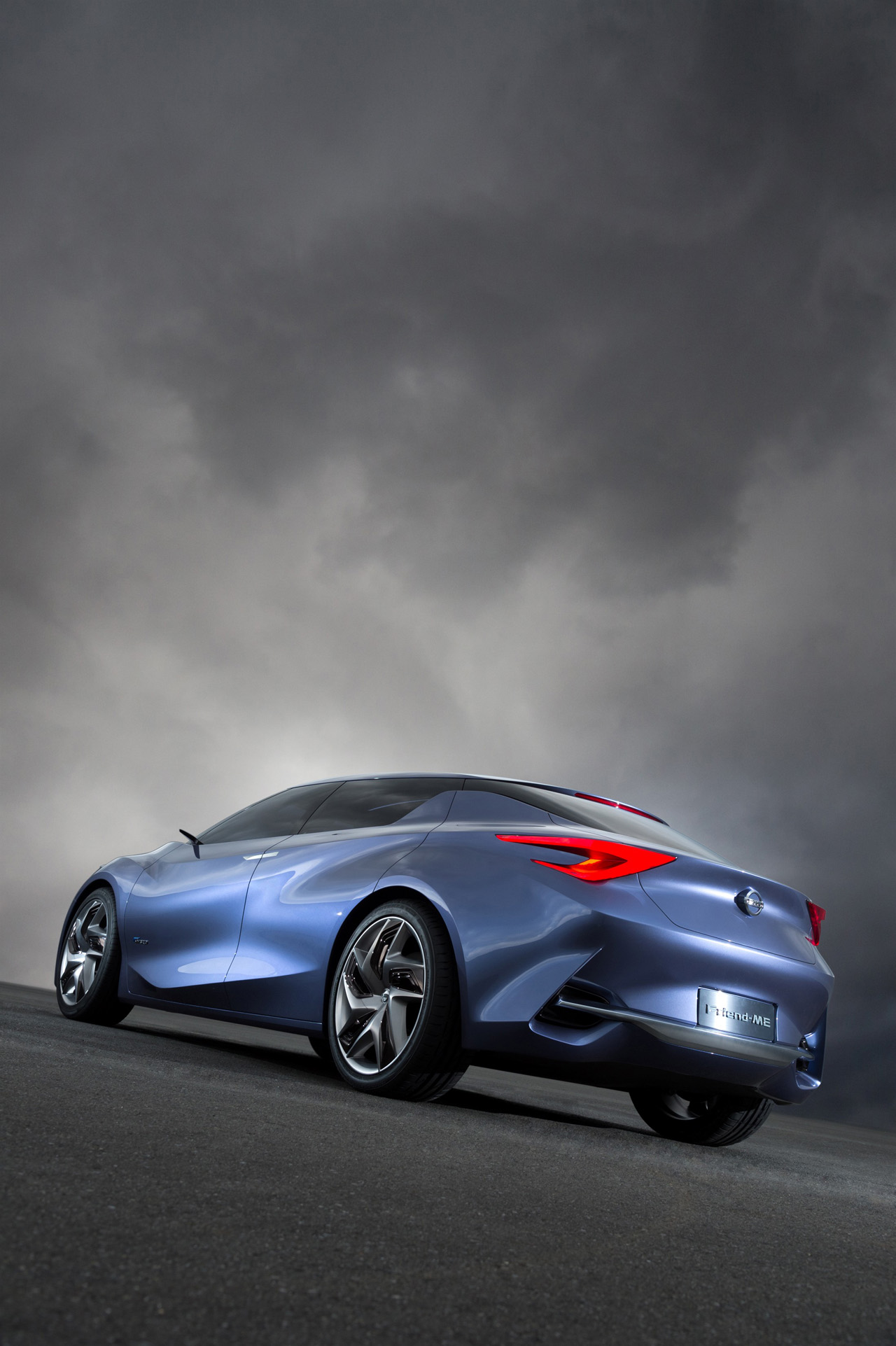 Nissan Friend-ME, 2013