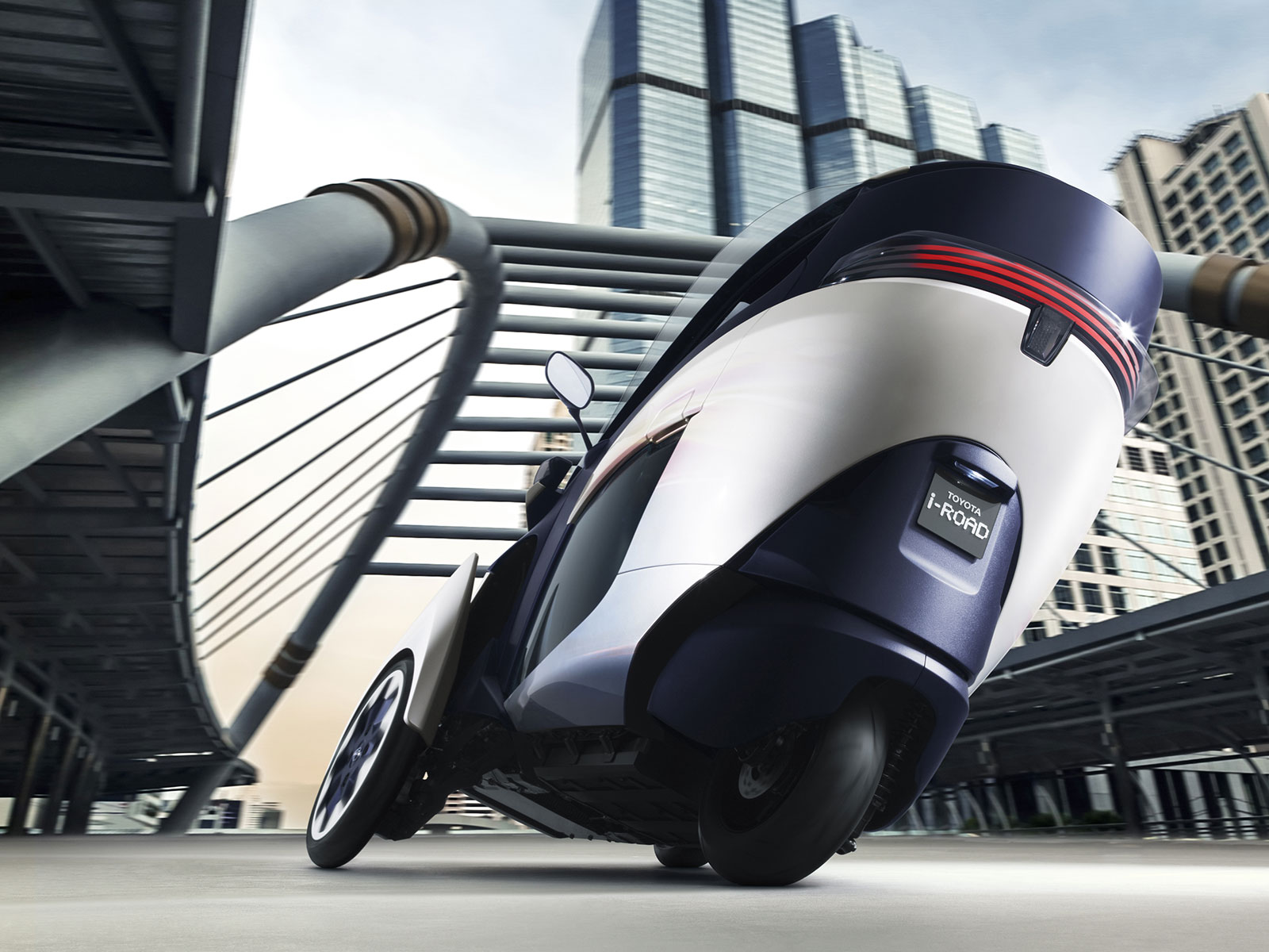 Toyota i-Road, 2013