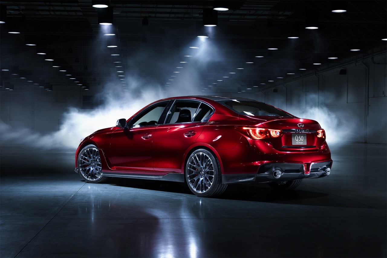 Infiniti Q50 Eau Rouge, 2014