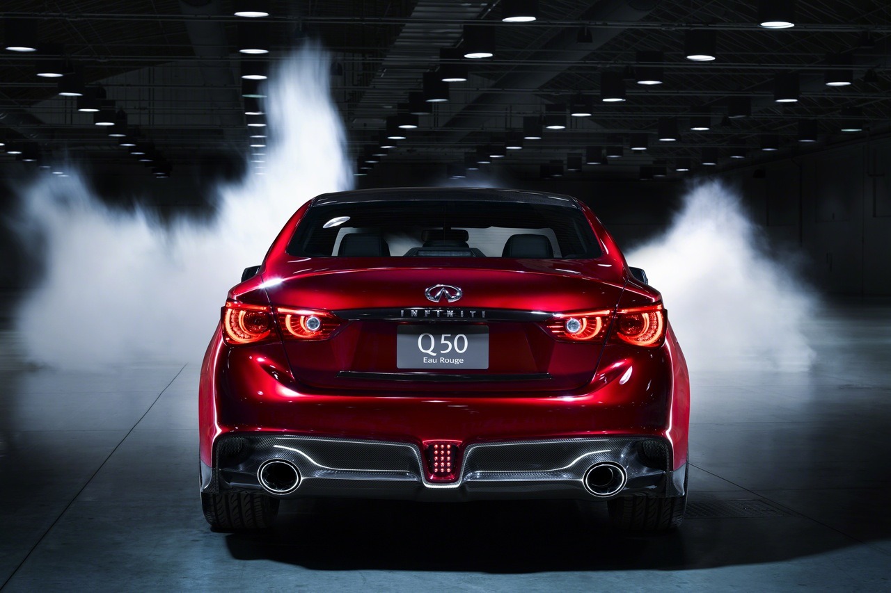 Infiniti Q50 Eau Rouge, 2014