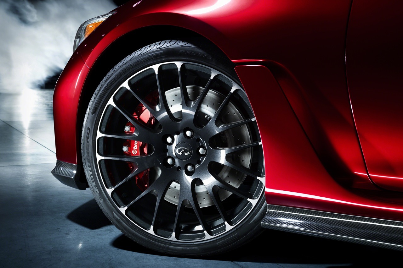 Infiniti Q50 Eau Rouge, 2014