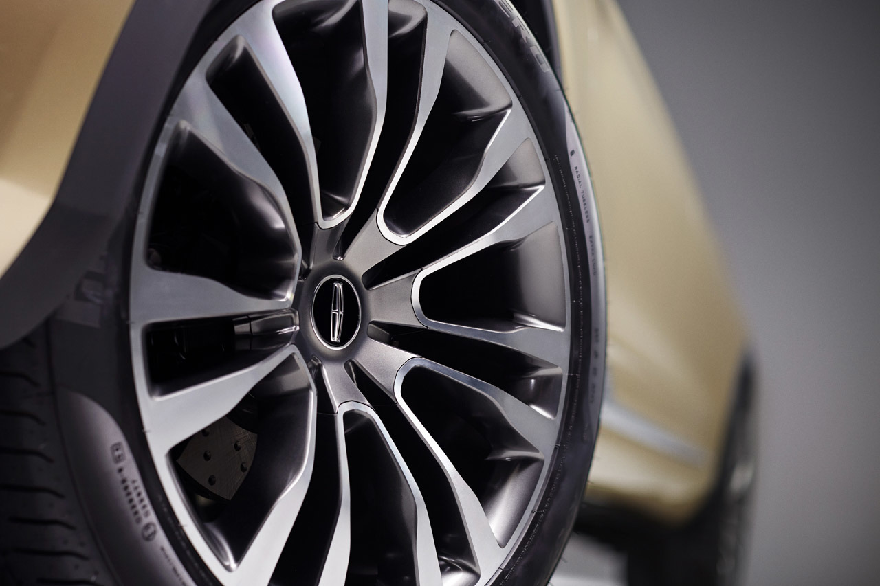 Lincoln MKX, 2014