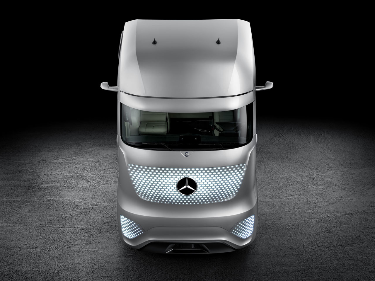 Mercedes-Benz Future Truck 2025, 2014