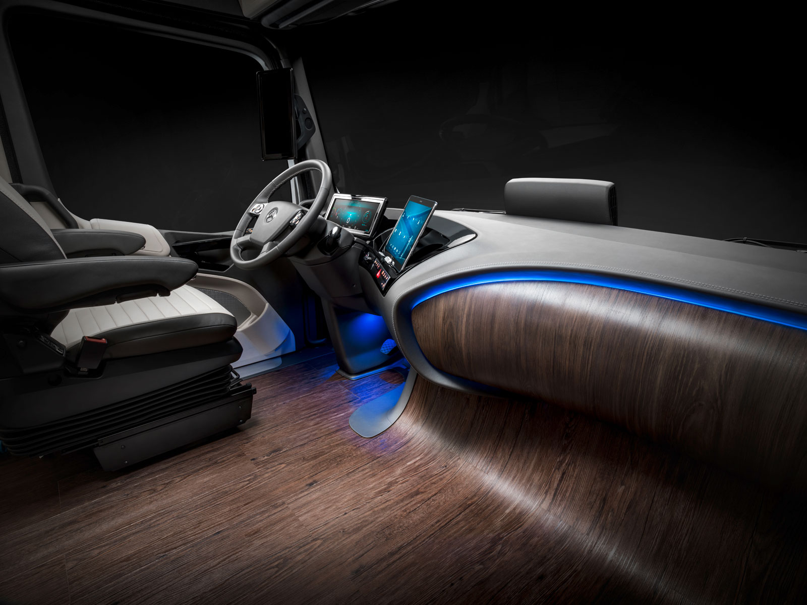 Mercedes-Benz Future Truck 2025, 2014