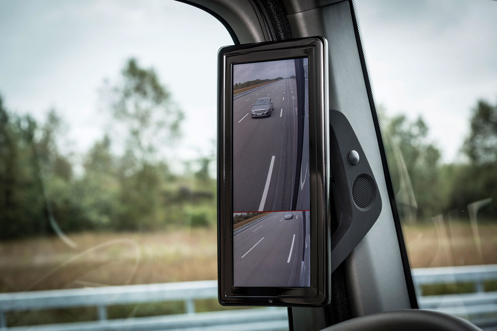Mercedes-Benz Future Truck 2025, 2014