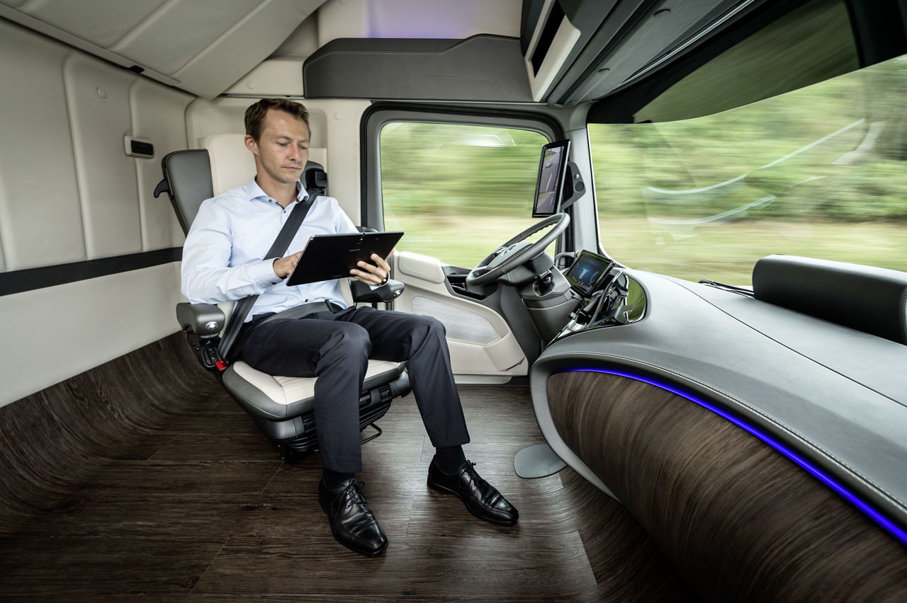 Mercedes-Benz Future Truck 2025, 2014