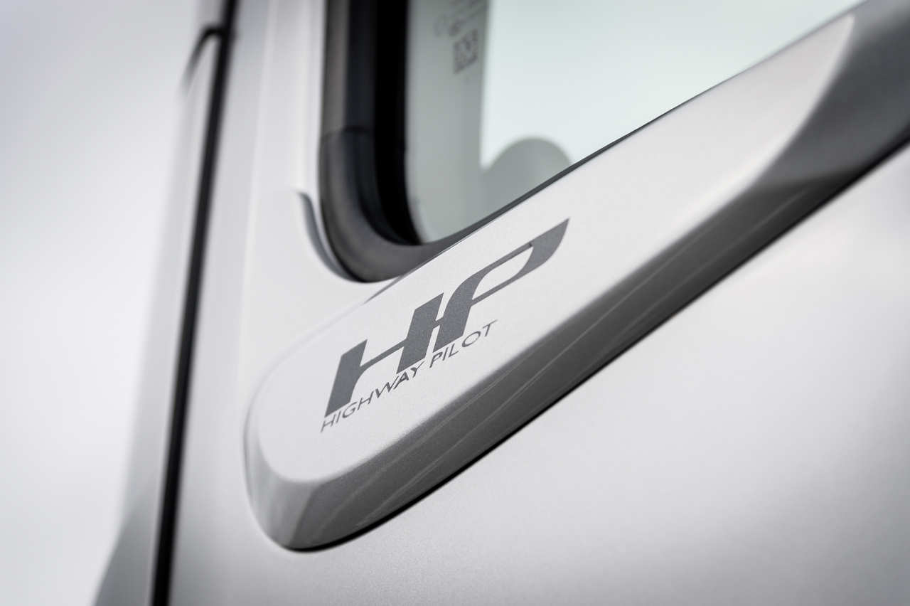 Mercedes-Benz Future Truck 2025, 2014