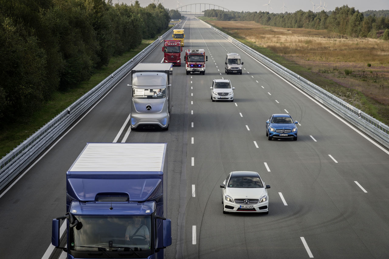 Mercedes-Benz Future Truck 2025, 2014