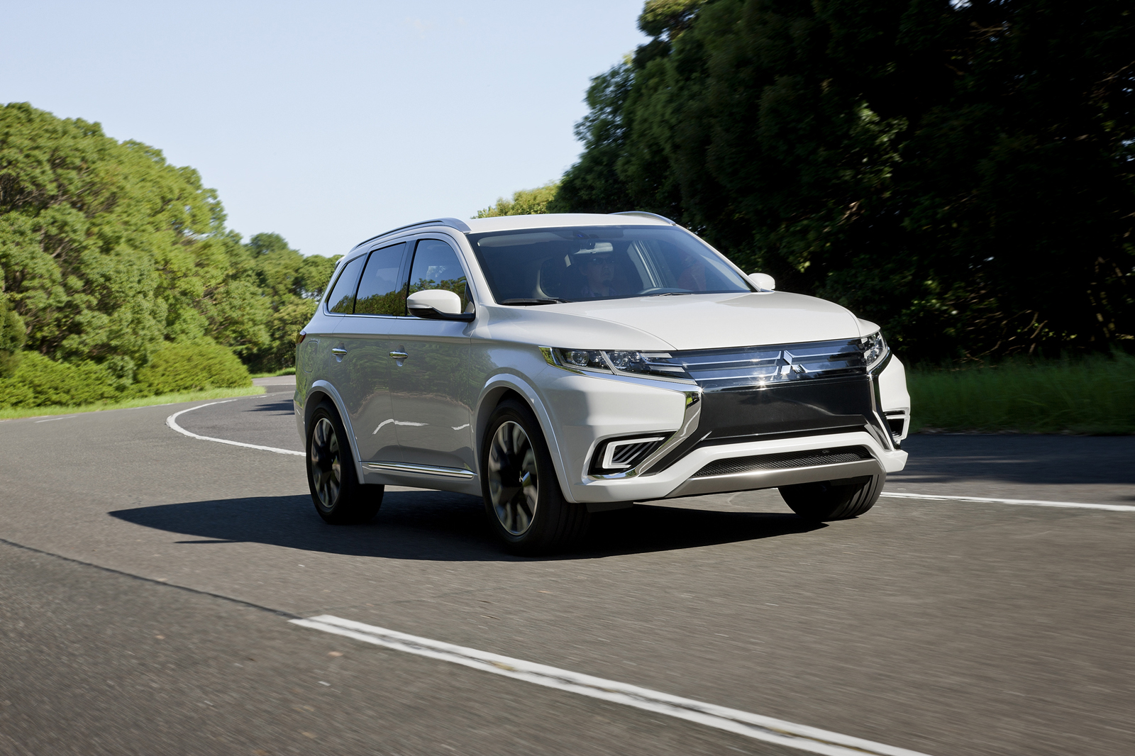 Mitsubishi Outlander PHEV Concept-S, 2014