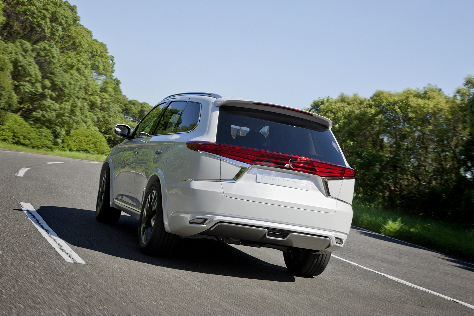 Mitsubishi Outlander PHEV Concept-S, 2014