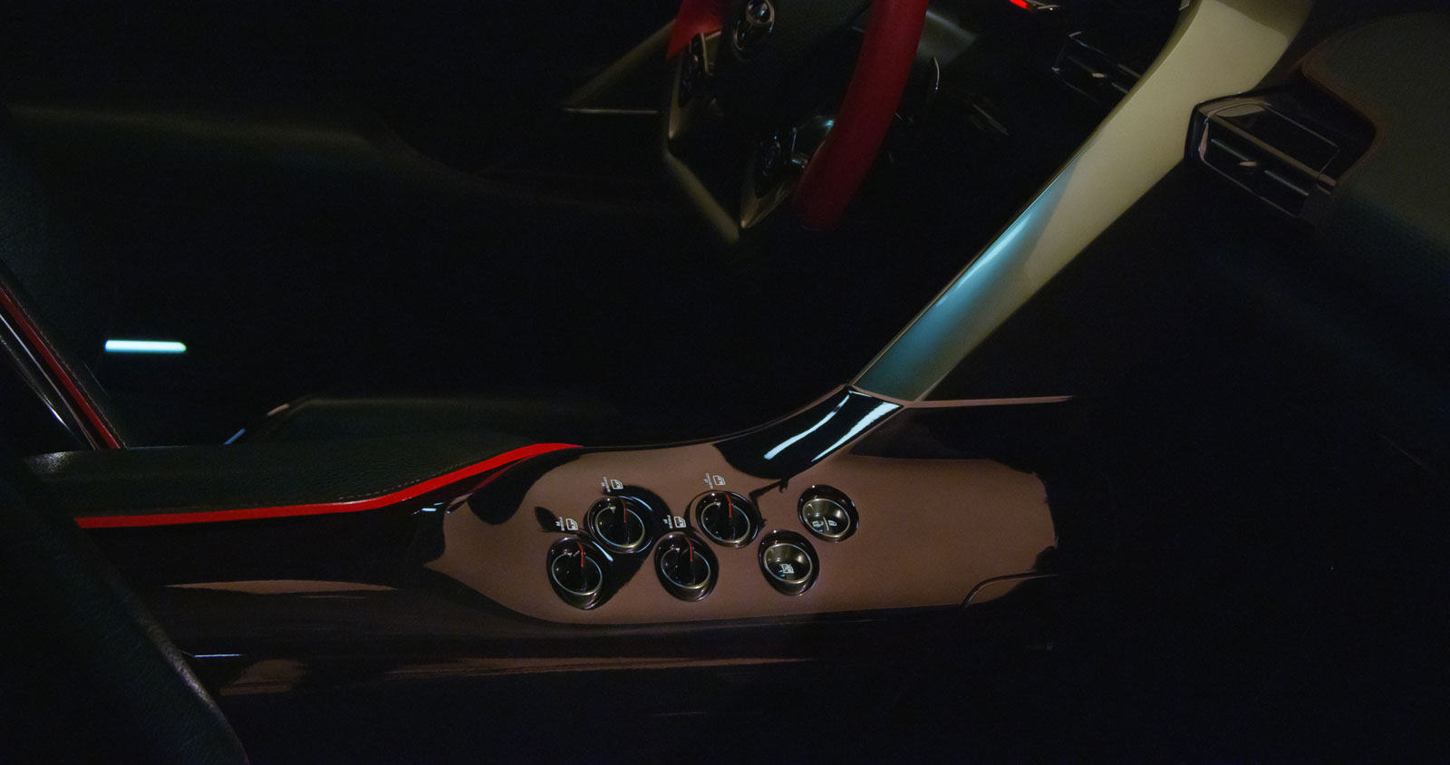 Toyota FT-1, 2014 - Center tunnel 