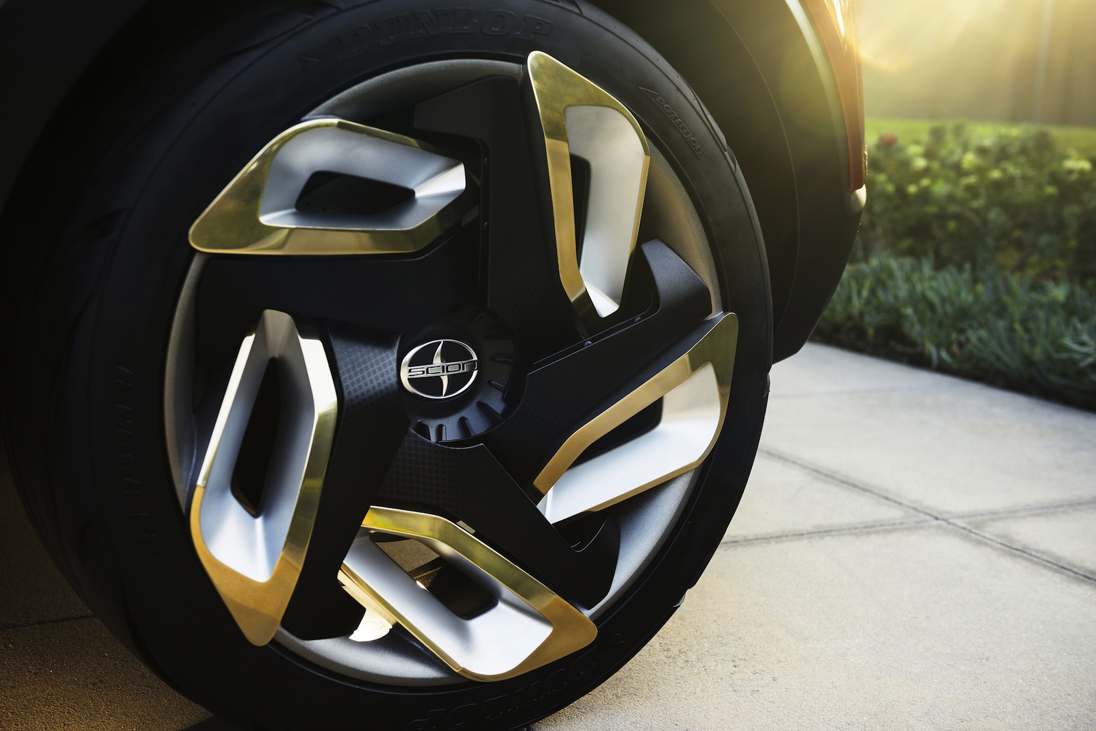 Scion C-HR Concept, 2015