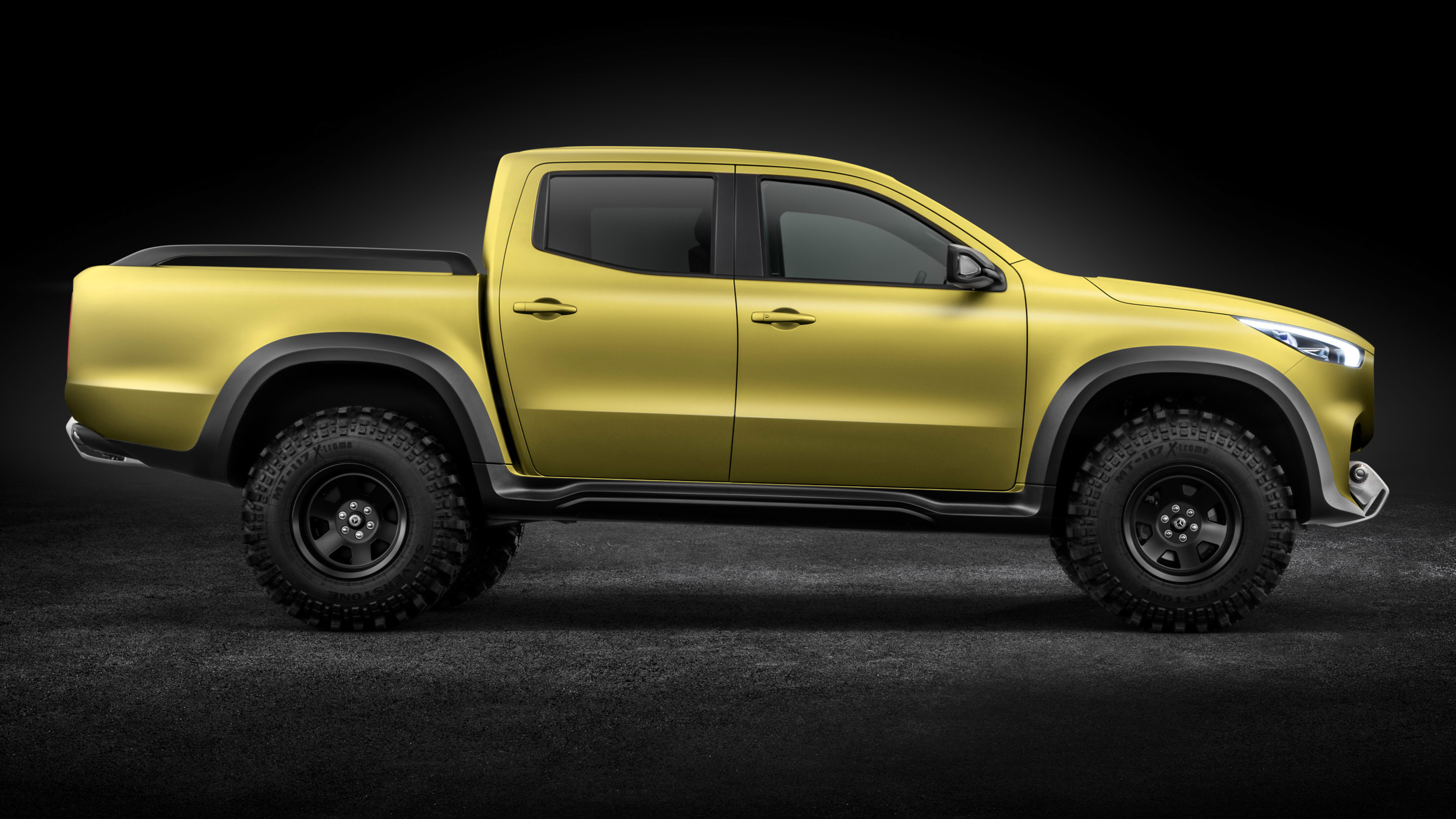 Mercedes-Benz Concept X-Class powerful adventurer, 2016