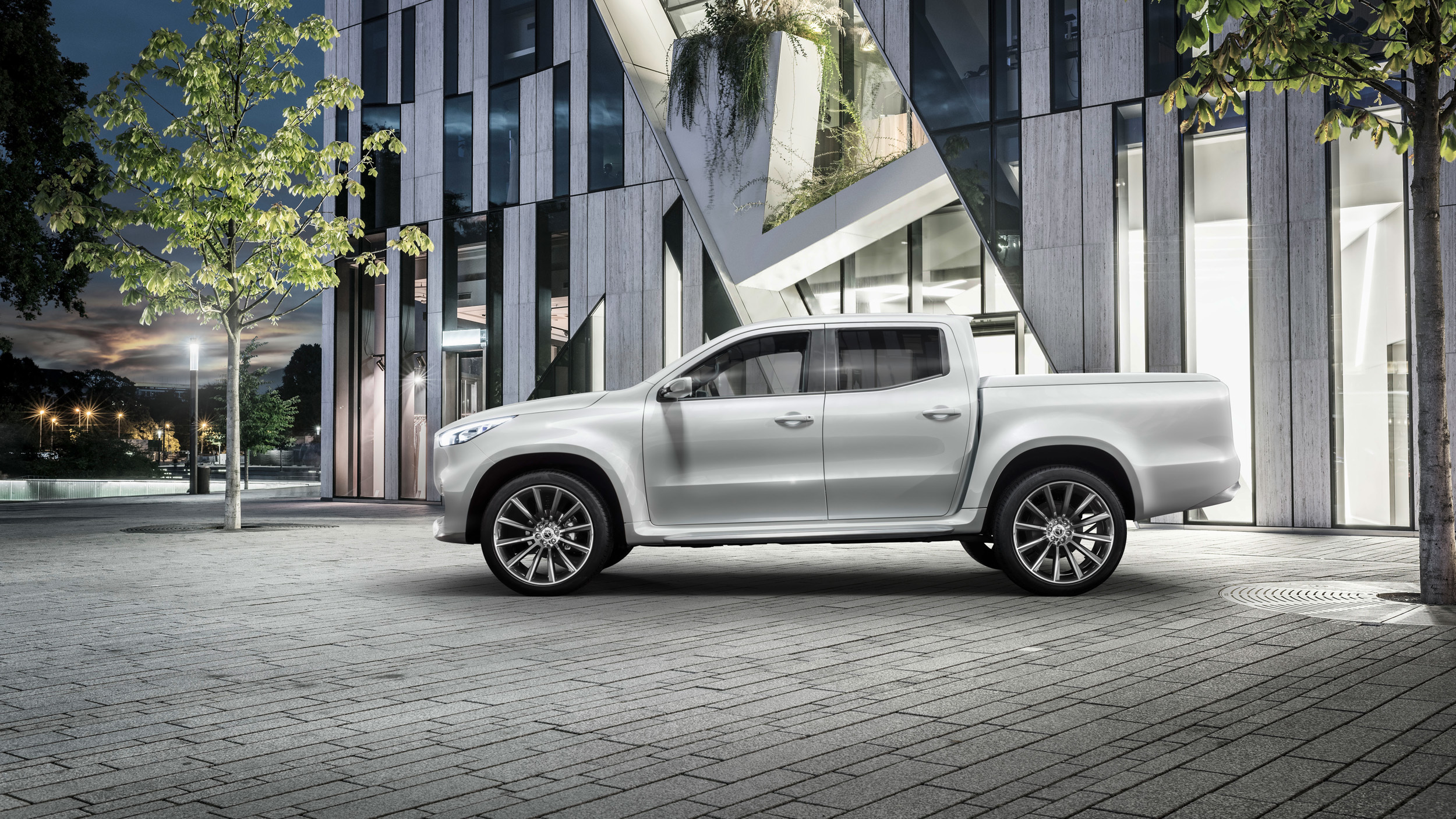Mercedes-Benz Concept X-Class stylish explorer, 2016