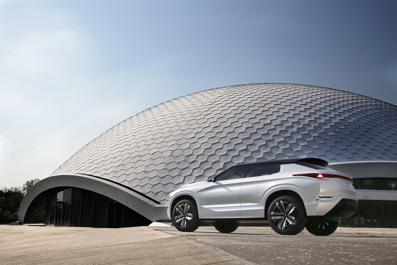 Mitsubishi GT-PHEV Concept, 2016