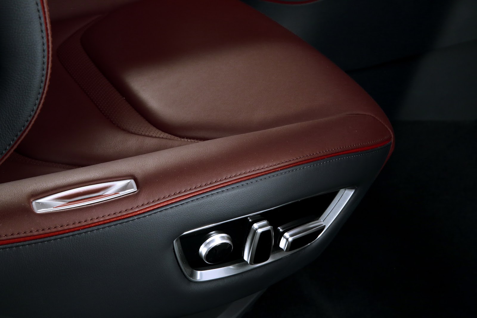 Mitsubishi GT-PHEV Concept, 2016 - Interior