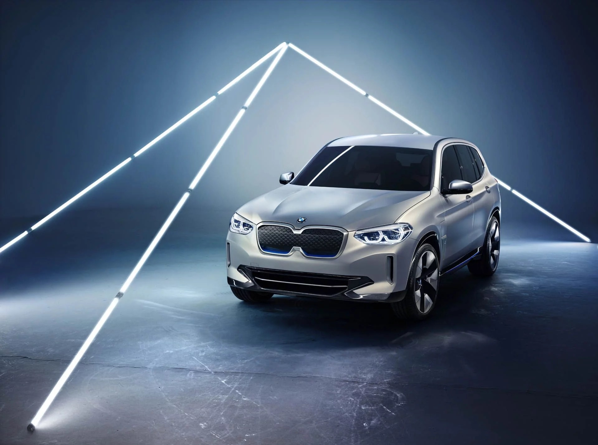BMW Concept iX3, 2018
