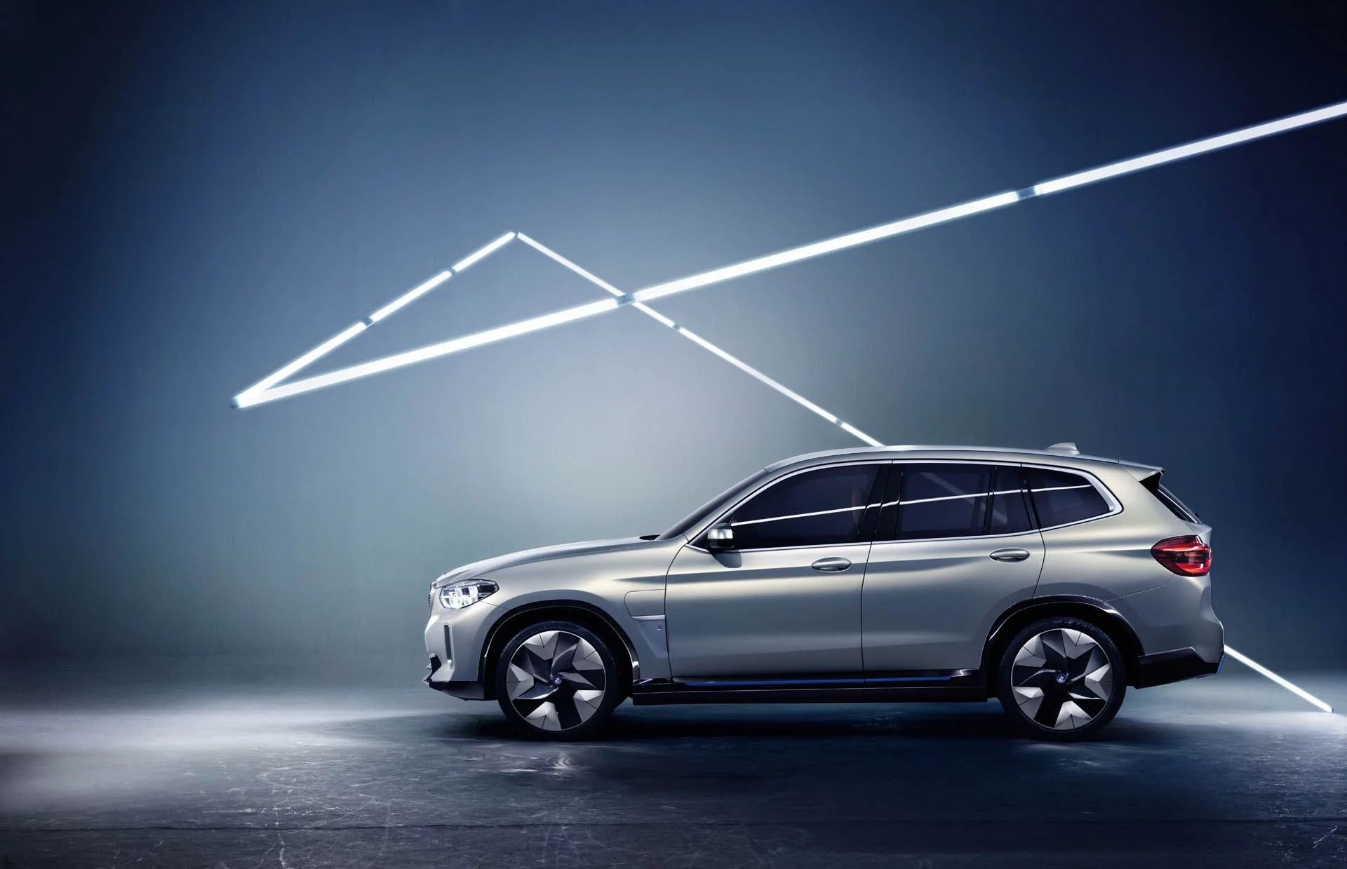 BMW Concept iX3, 2018