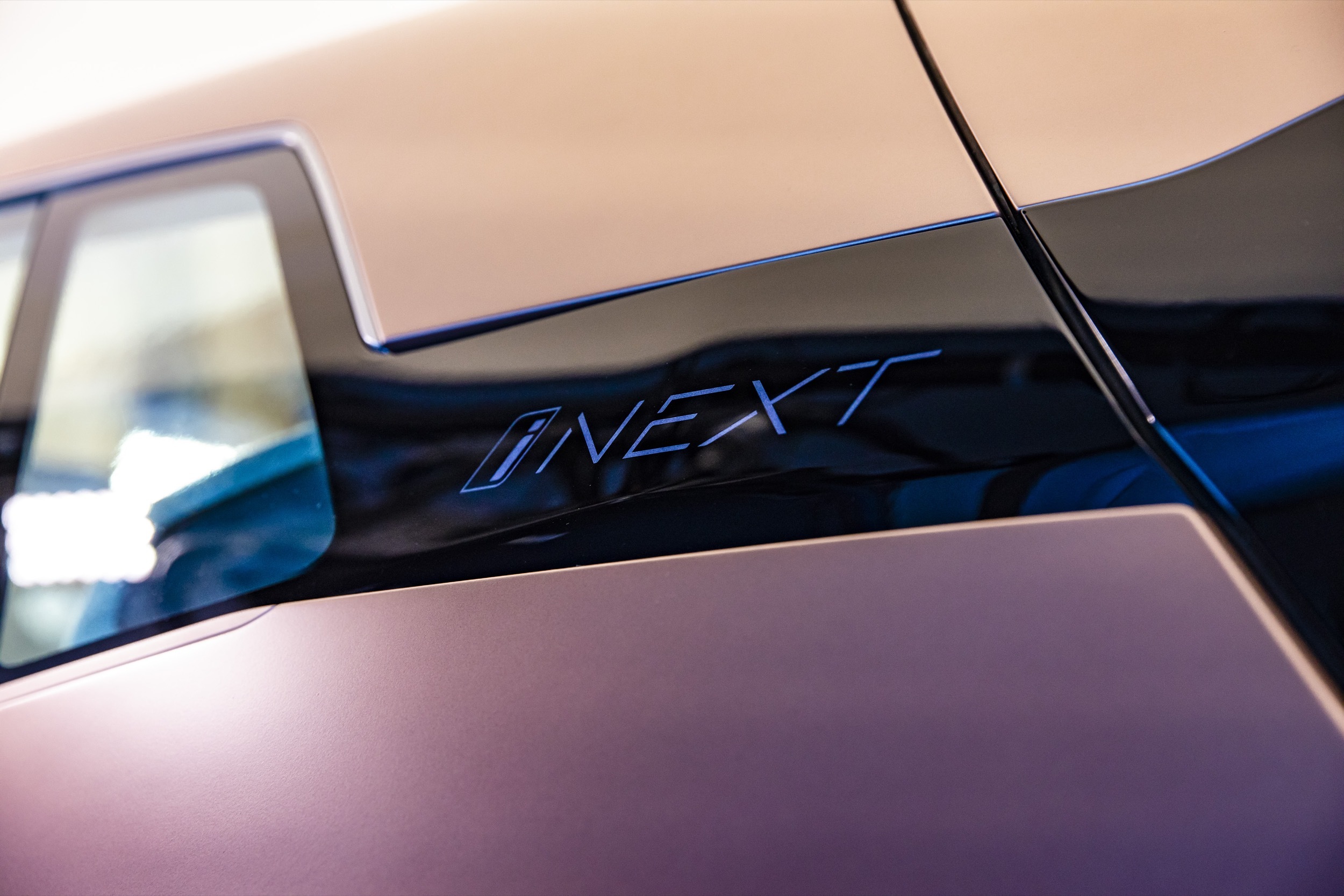BMW Vision iNext Concept, 2018