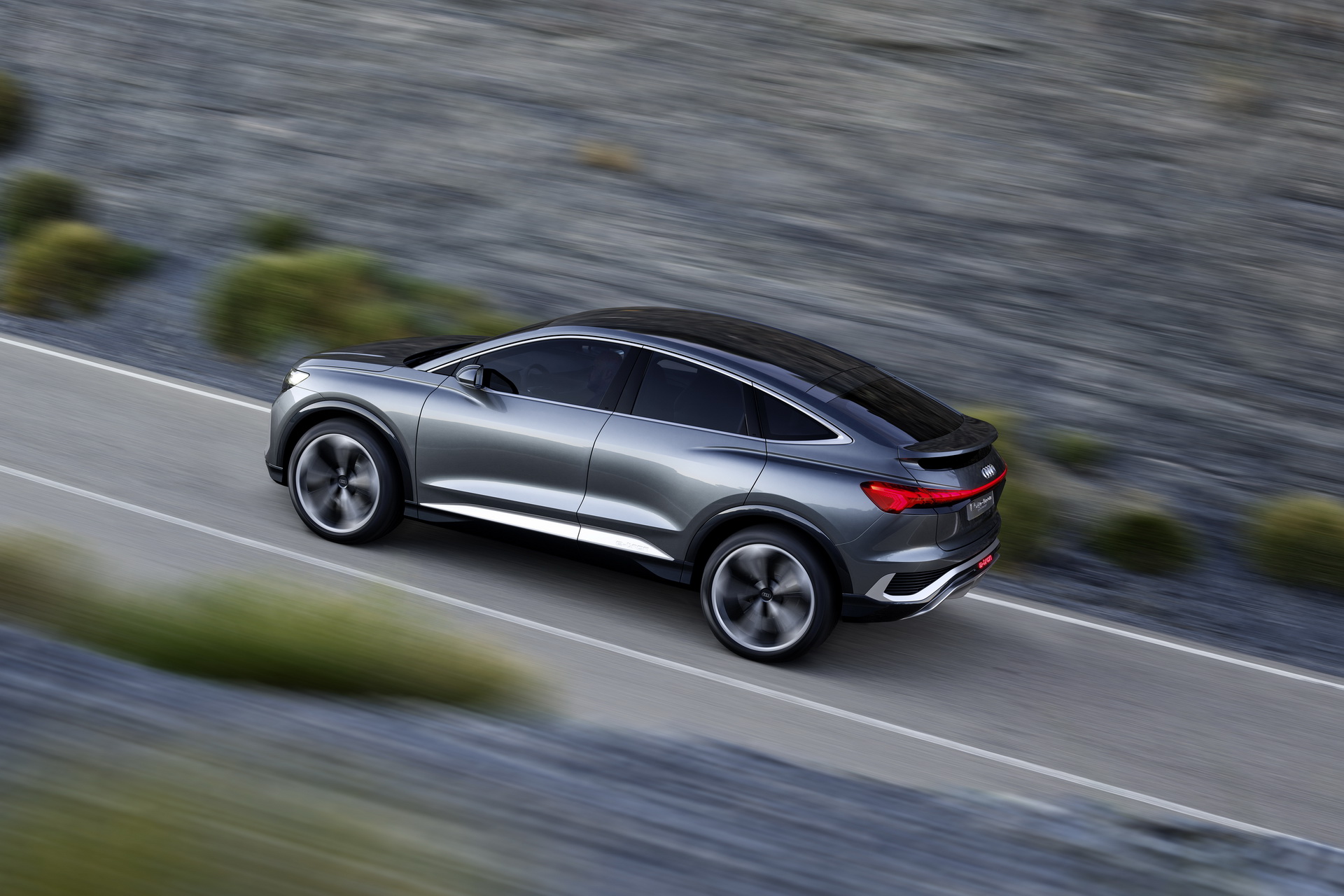 Audi Q4 Sportback e-tron Concept, 2020