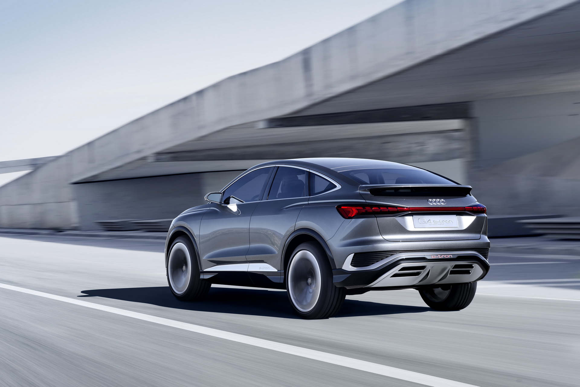 Audi Q4 Sportback e-tron Concept, 2020