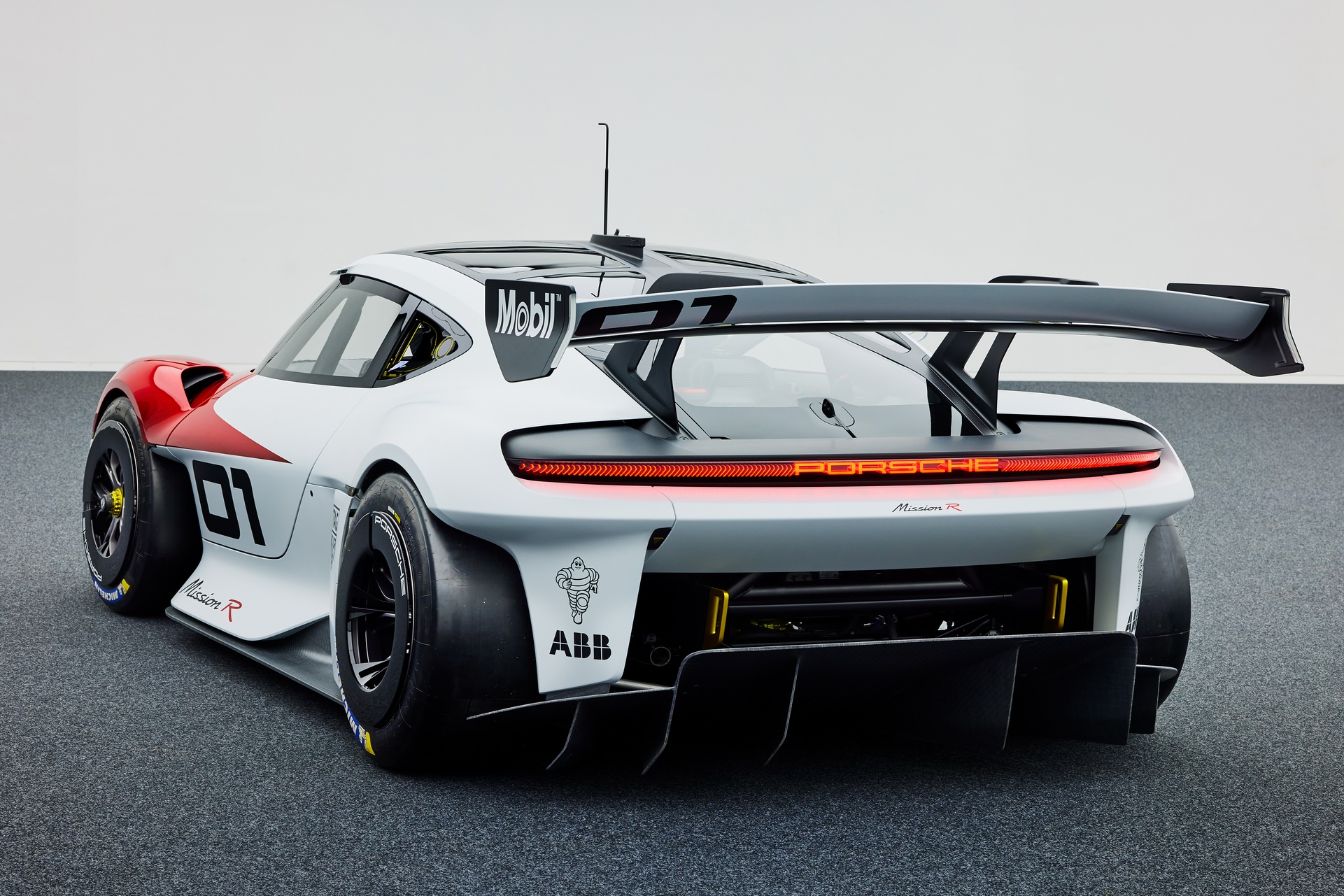 Porsche Mission R, 2021