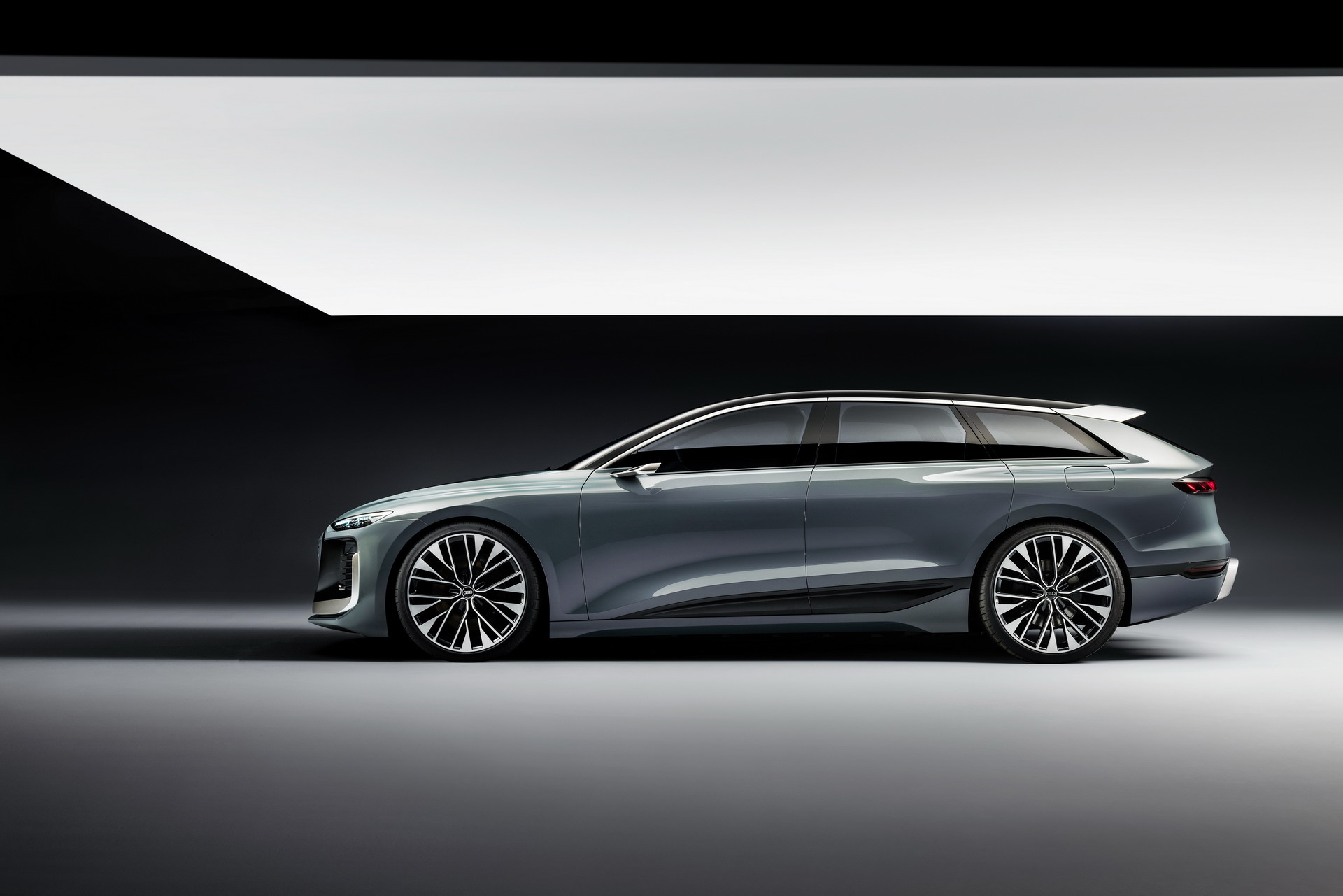 Audi A6 Avant e-tron concept, 2022