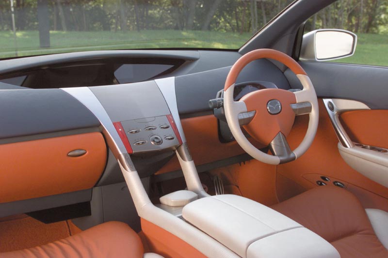 Mazda Nextourer, 1999 – Interior